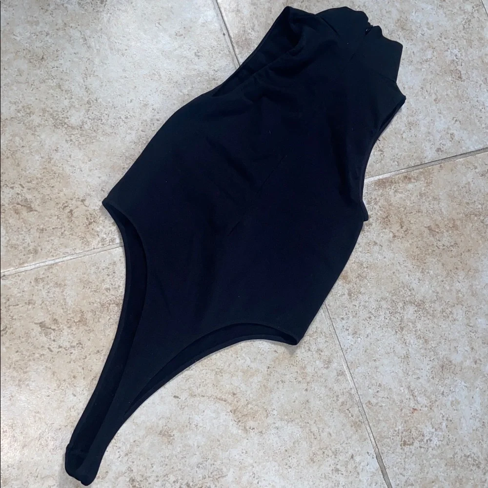 NWT ETERNE SLEEVELESS TURTLENECK BODYSUIT BLACK M/L - Picture 9 of 9